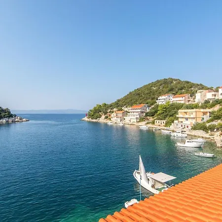 Marina * Lastovo
