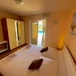 Marina Apartman