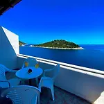 Marina * Lastovo