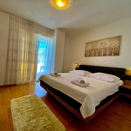 Marina Appartement Lastovo