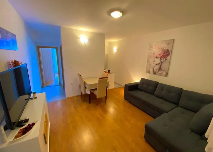 Marina Apartment