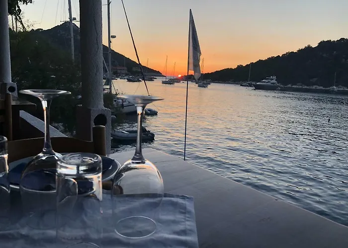 Marina * Lastovo